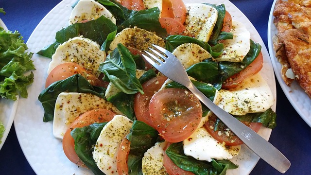 Menu van de dag – Salade Caprese met zalm