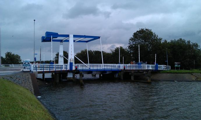 Hollands Kroon gaat twee bruggen vervangen vanwege de slechte staat