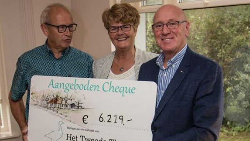 Jeff Leever en Lian Bart fietsen ruim 6000 euro bij elkaar voor het Hospice Westerland