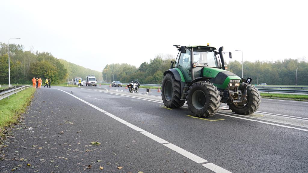 Motoragent aangereden door tractor onderweg naar boerenprotest